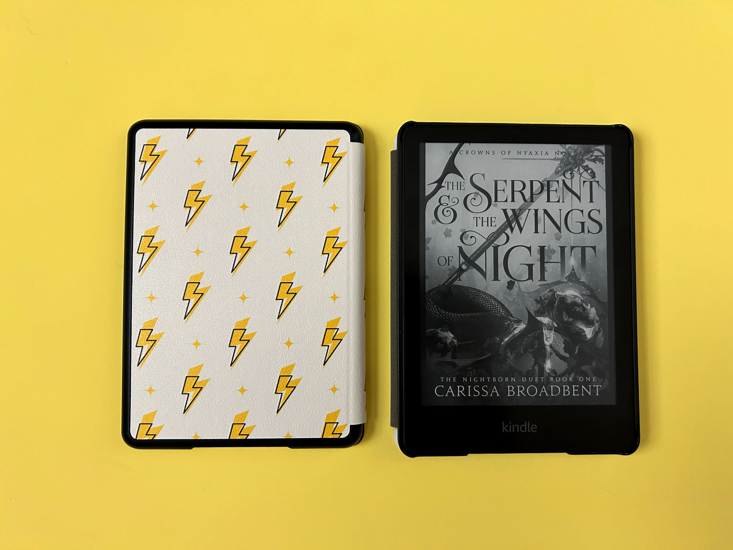 Kindle Case Cover for 2021 6.8" Kindle Paperwhite 11th Generation - Lighting Bolts